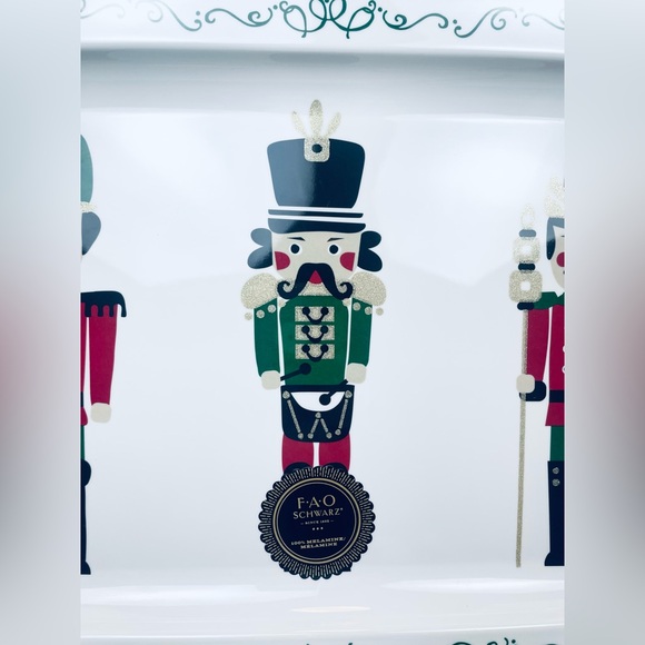 F.A.O. SCHWARZ Huge 22x15 Christmas Glitter Nutcracker Melamine Serving Tray NEW - Picture 3 of 11